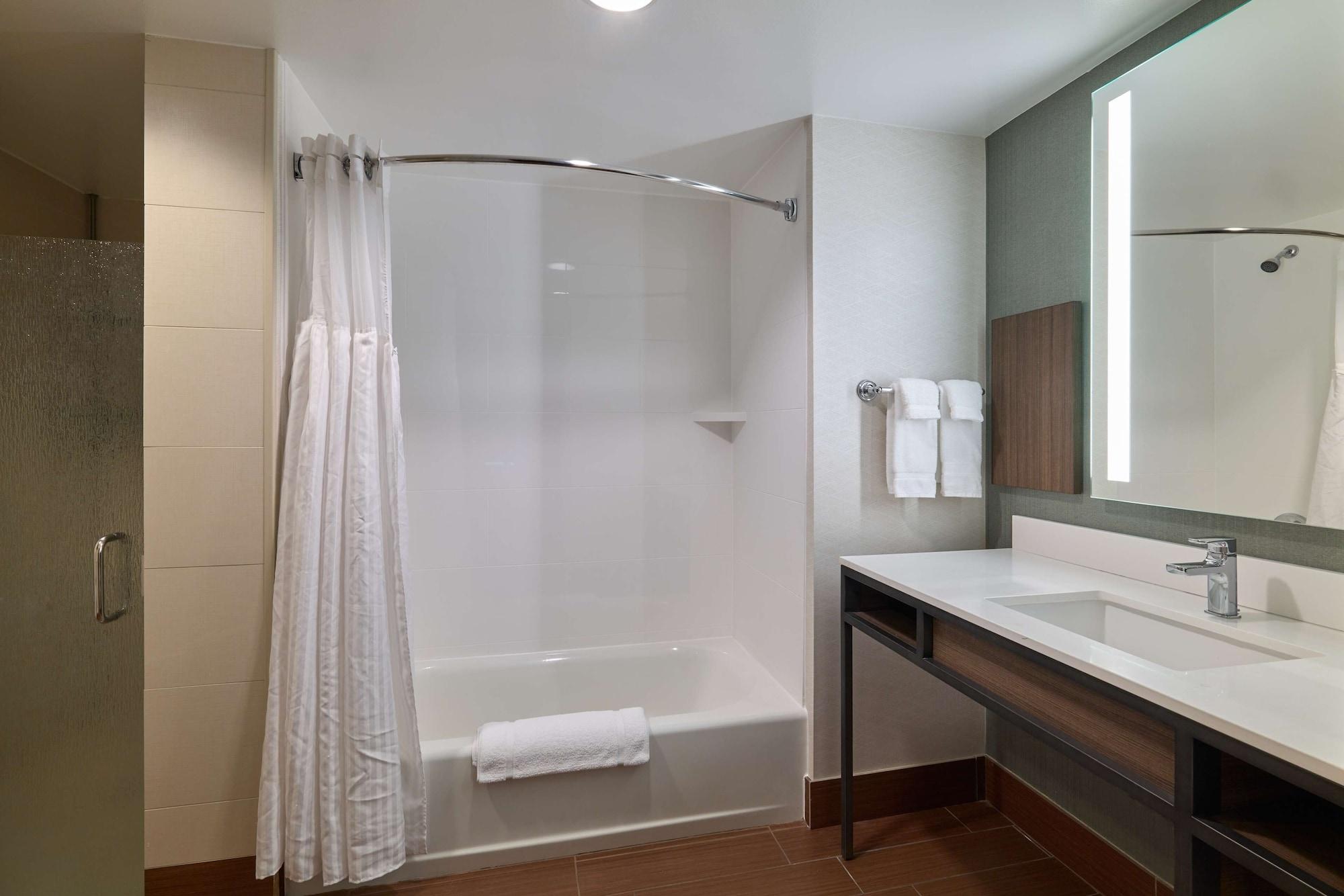 Hilton Garden Inn Bloomington Eksteriør billede