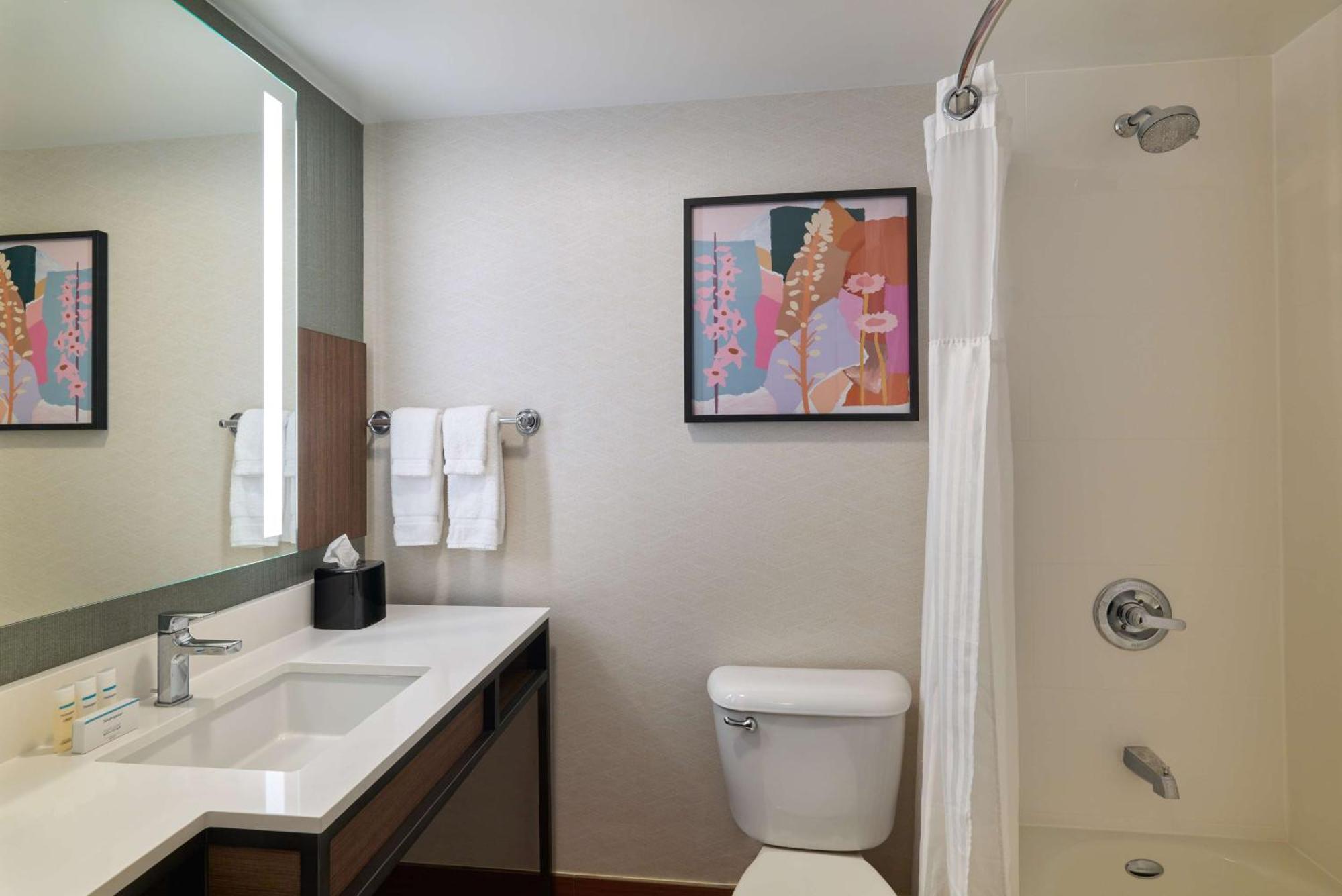 Hilton Garden Inn Bloomington Eksteriør billede