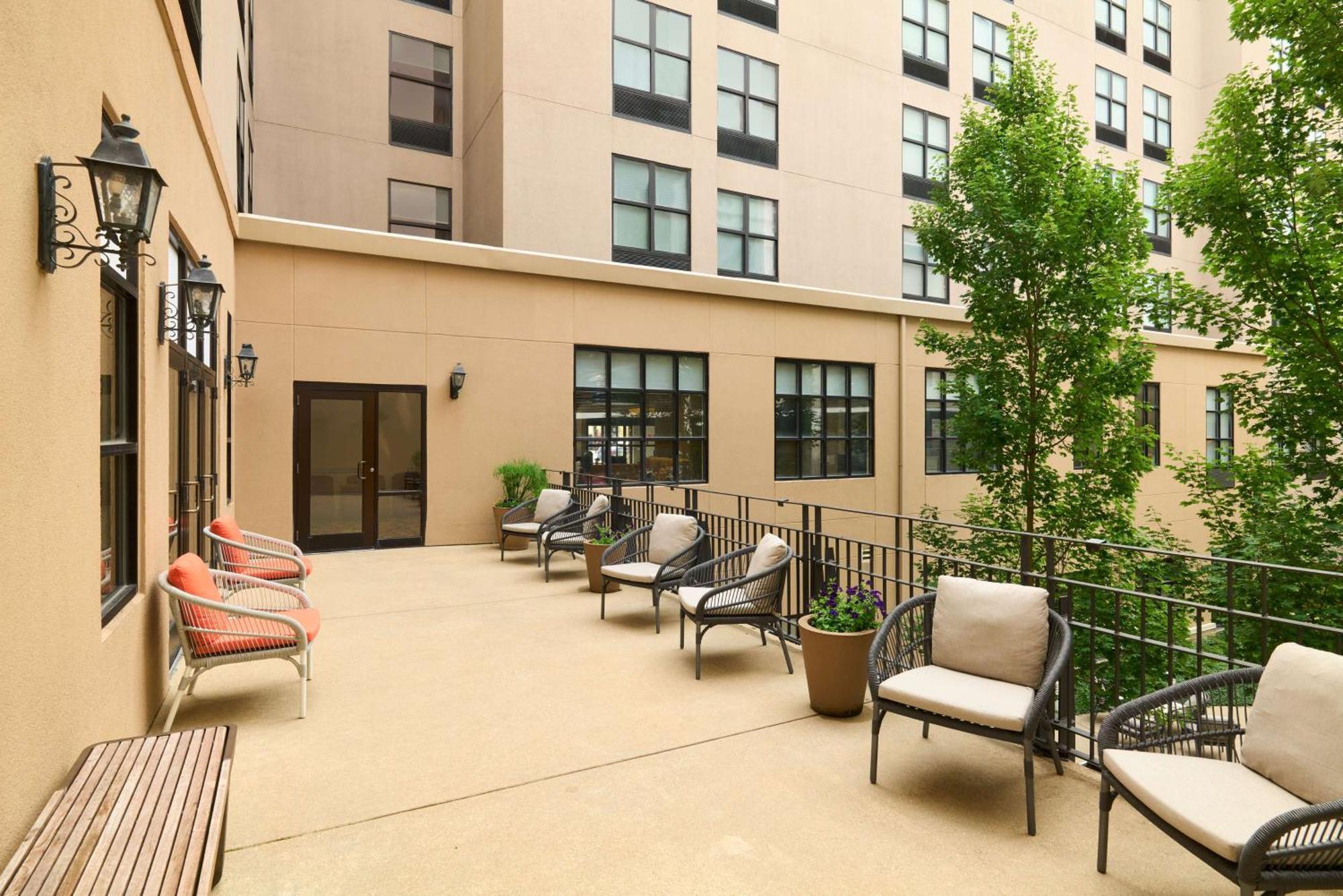 Hilton Garden Inn Bloomington Eksteriør billede