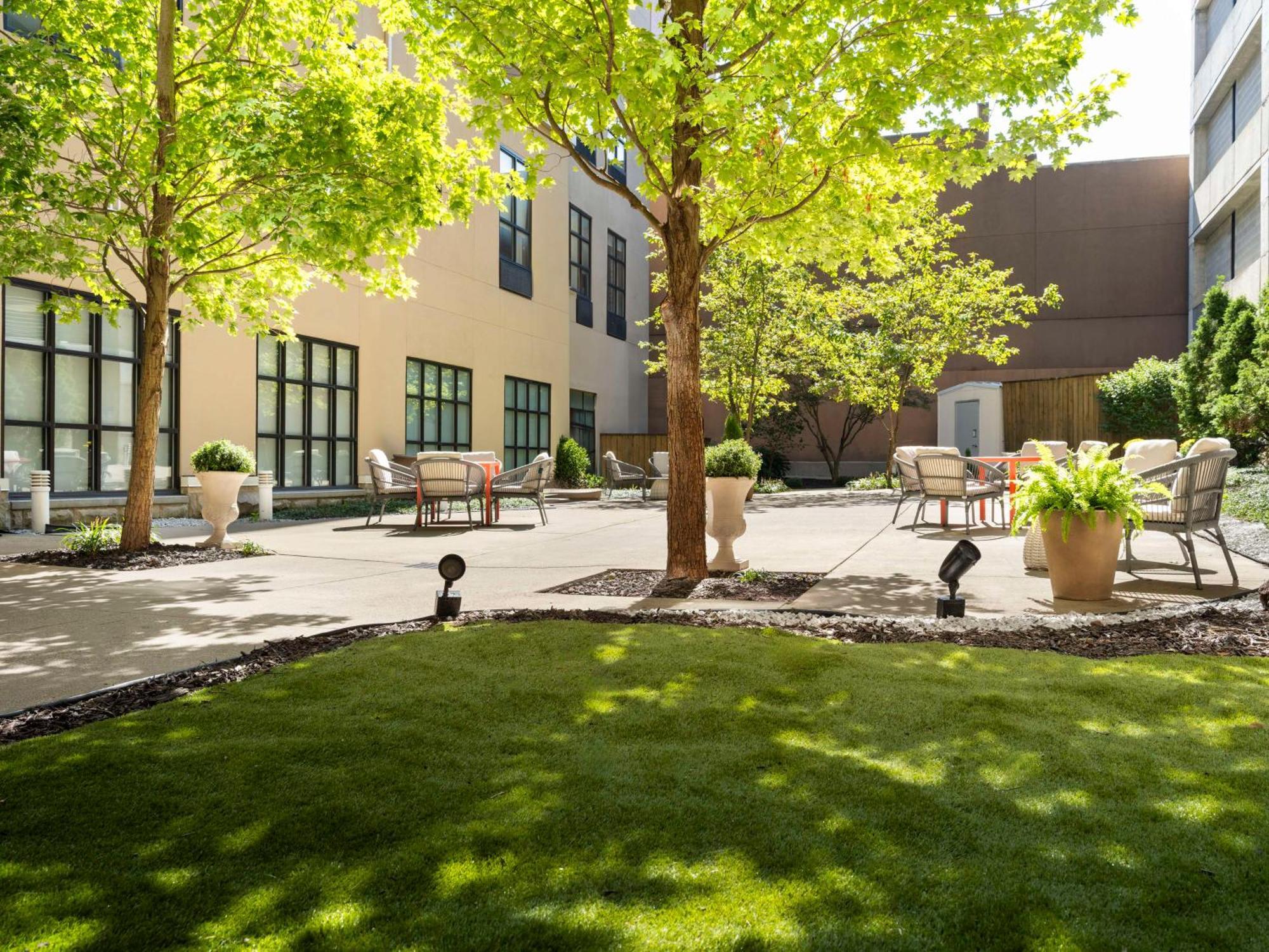 Hilton Garden Inn Bloomington Eksteriør billede